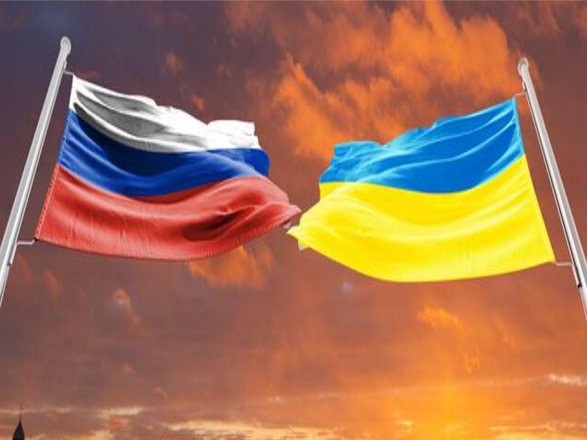 Banderas Rusia y Ucrania