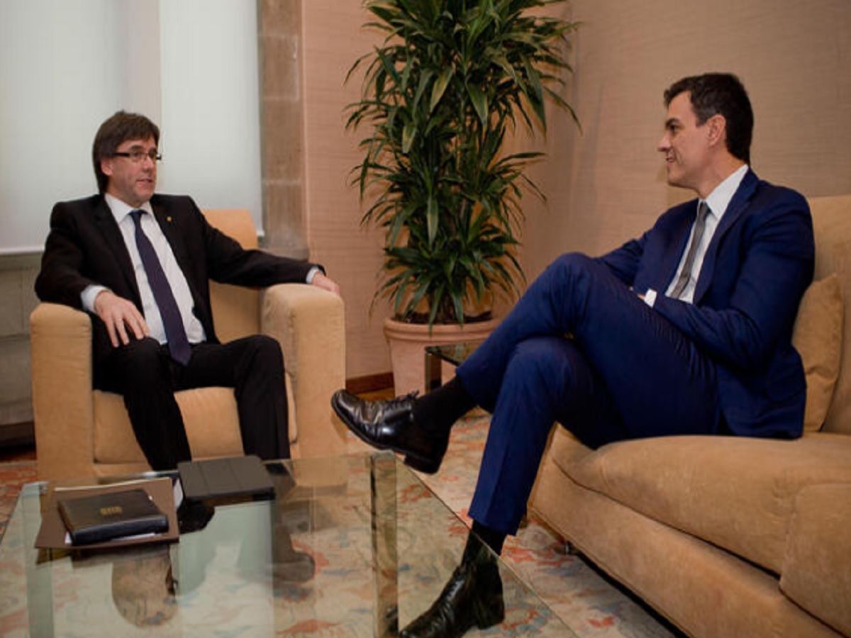 Puigdemont y Pedro Sánchez en 2016