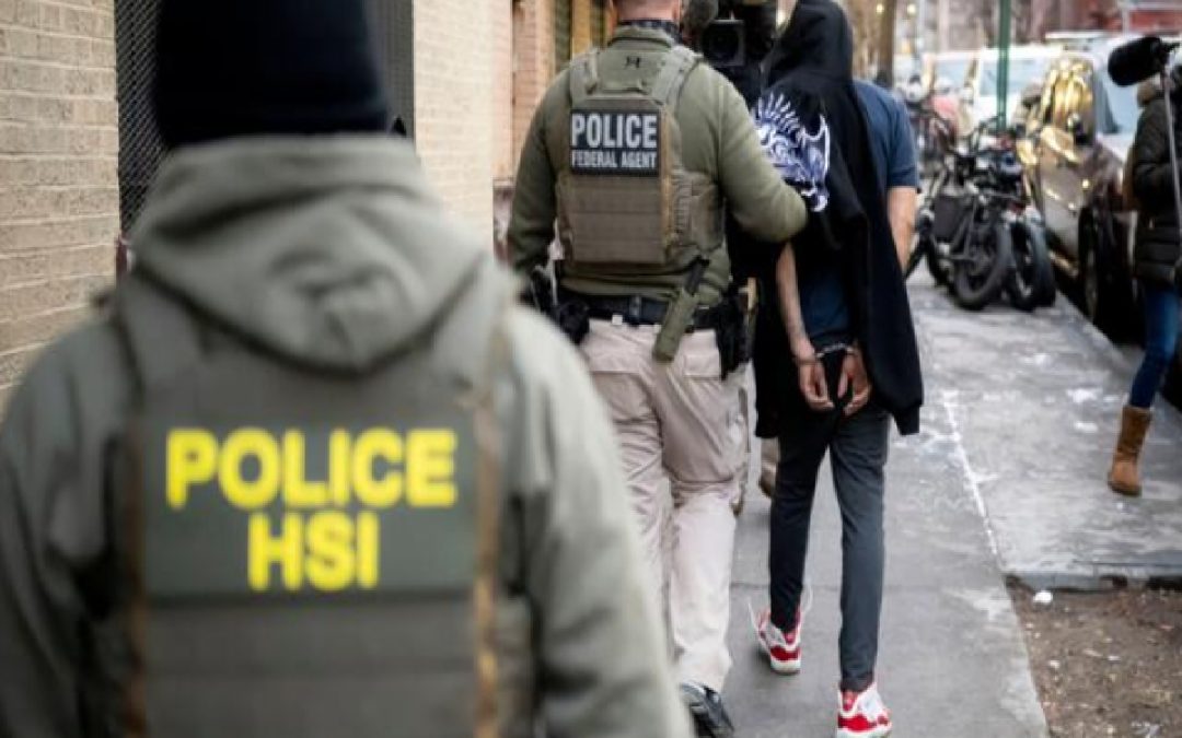 ¿Quiénes son los agentes migratorios de EEUU?